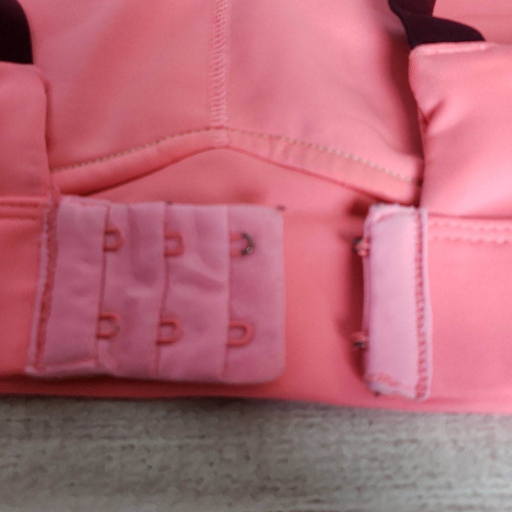 Women's Fabletics Adjustable Pink Purple Sports Bra - Picture 7 of 14
